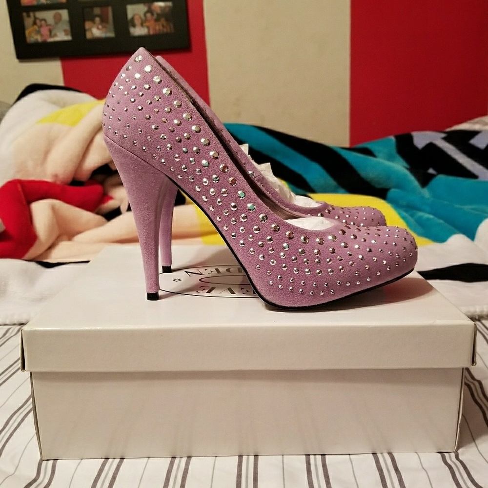 Lavender pumps